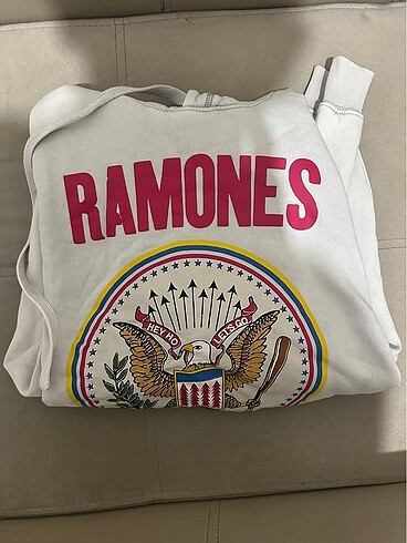 Bershka RAMONES grubu Hoodie