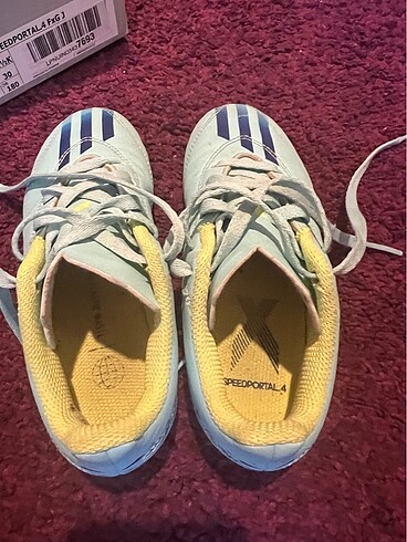 30 Beden turkuaz Renk Adidas çocuk krampon