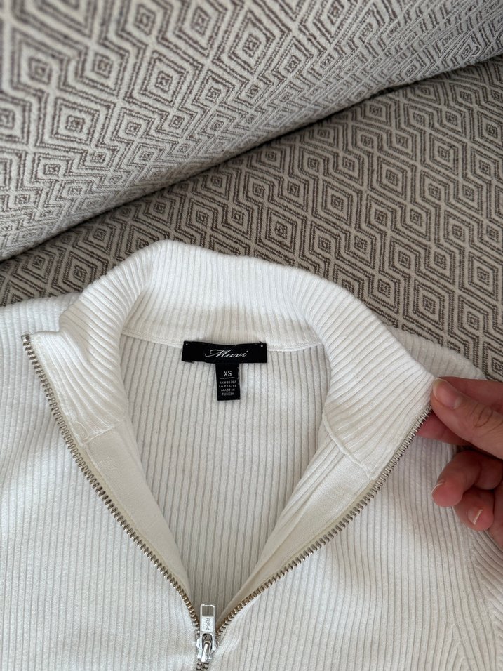 Uzun Kollu Beyaz Yarım Fermuarlı Triko - Görsel 2