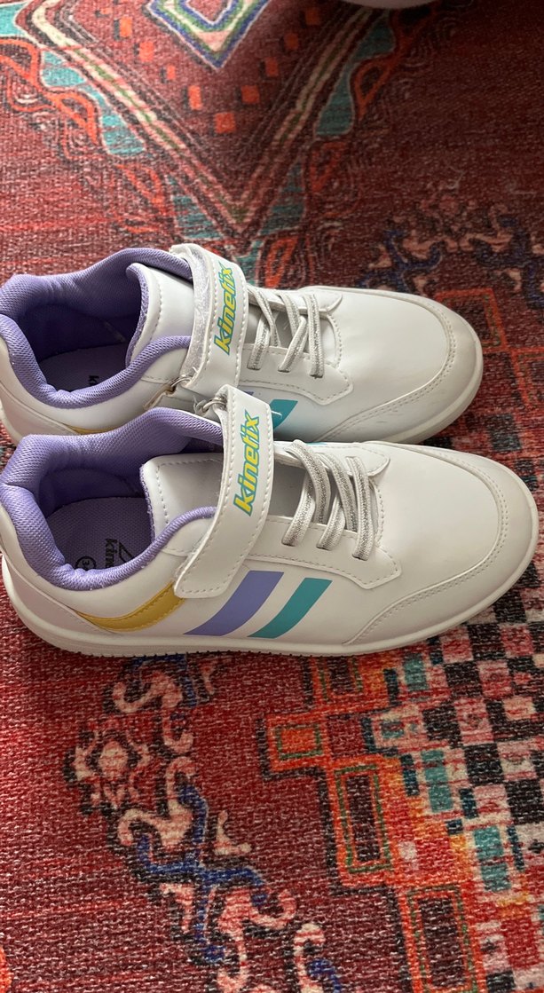 Kinetix Kız Çocuk Beyaz Renkli Spor Ayakkabı - Görsel 2