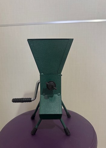Diğer Yeşil Metal fındık kırma Makinesi