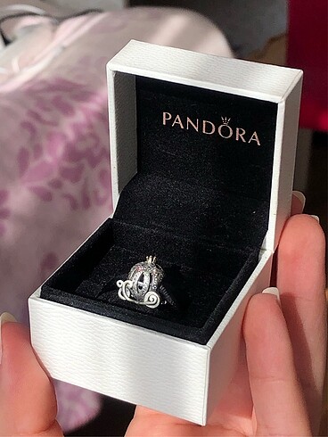 Disney Cinderella Balkabağı Charm