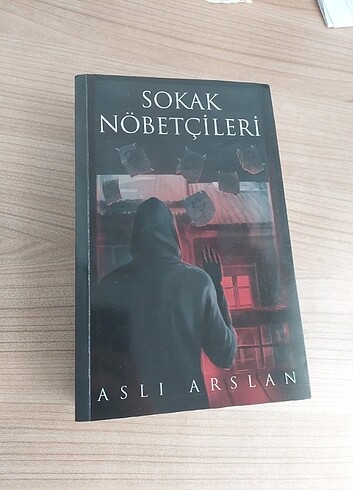 Sokak Nöbetçileri Aslı Arslan
