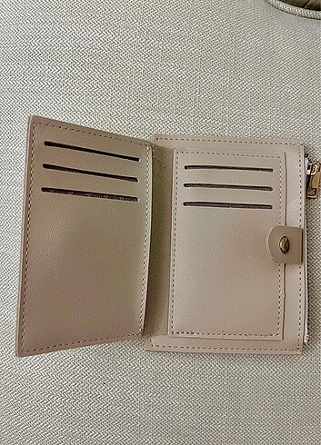 Beden Minimalist Bej Cüzdan