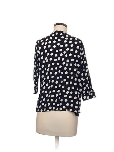 42 Beden LC Waikiki Bluz %70 İndirimli.