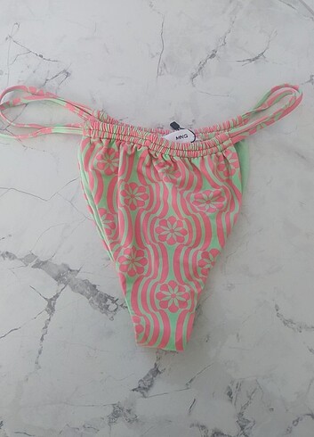 Mango bikini alt 