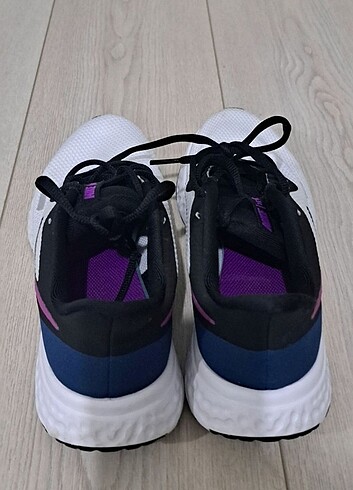 39 Beden Nike spor ayakkabi