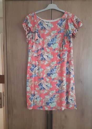 Zara Pembe Çiçekli Fırfırlı Midi Elbise