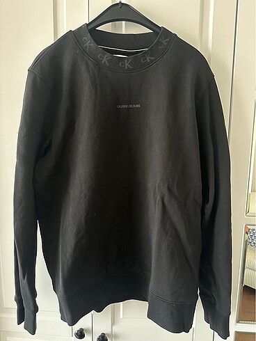 Calvin klein sweatshirt