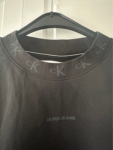 Calvin klein sweatshirt