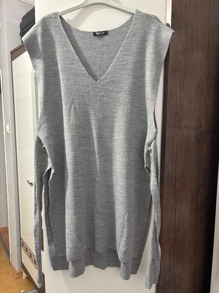 Gri V Yaka Kemerli Kadın Süveter Elbise - Görsel 2