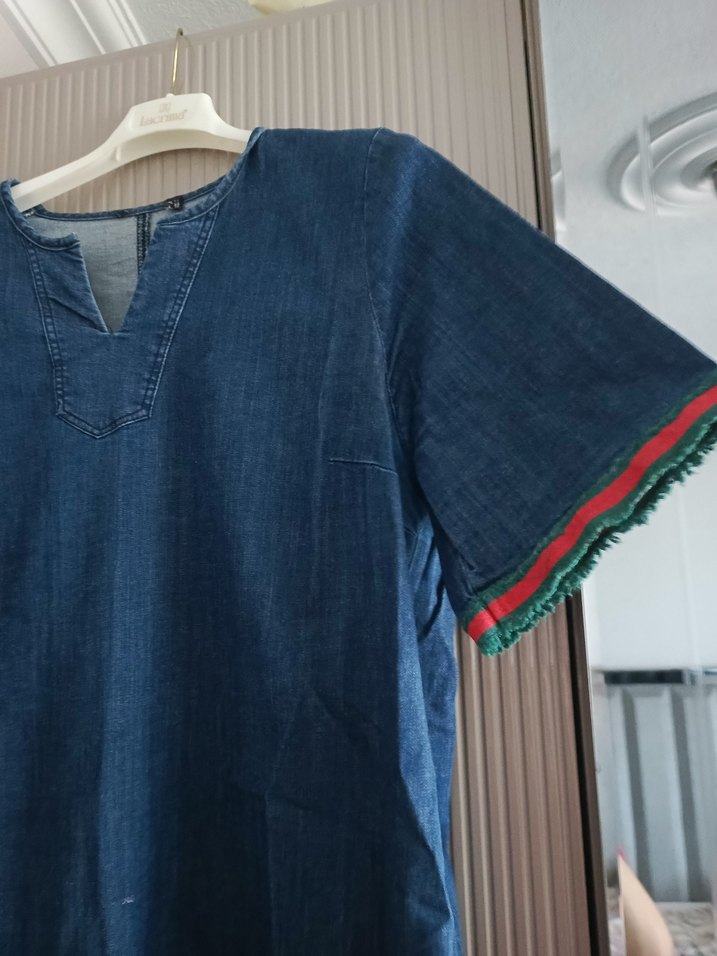 V Yaka Kısa Kollu Mavi Midi Kot Elbise - Görsel 2