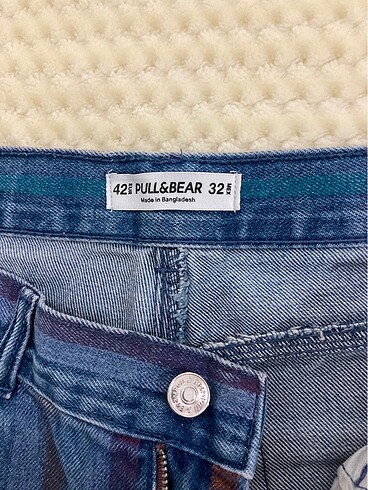 42 Beden çeşitli Renk Pull&Bear 42 beden renkli kot pantolon