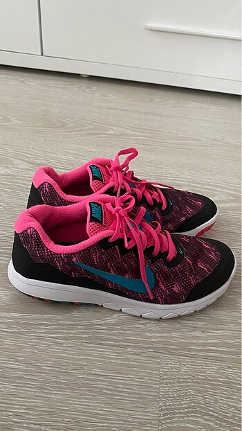 Nike Spor Ayakkabı