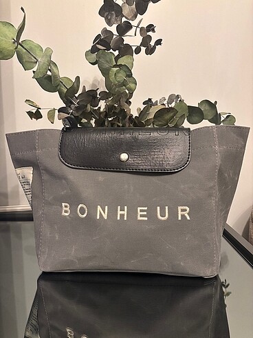 Bonheur Clutch