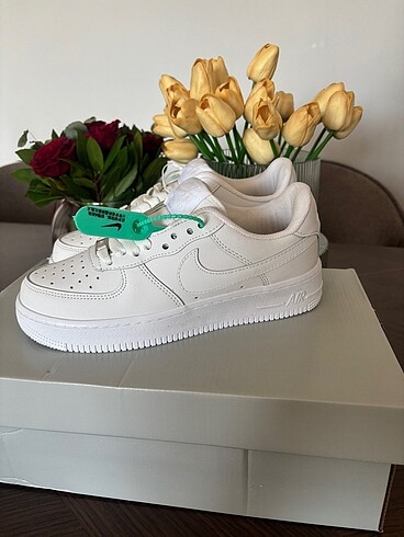 Air Force 1 Low White
