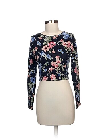 H&M Bluz %70 İndirimli.