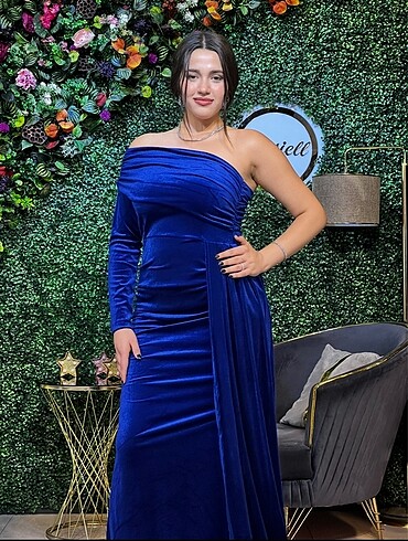 Dikkat çekici zarif