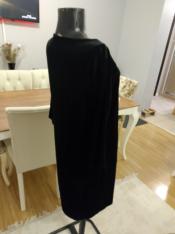 Uzun Kollu Siyah Gotik Kadın Elbise - Görsel 3