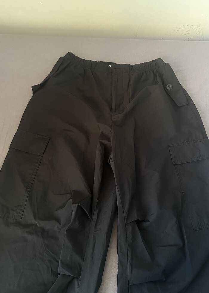 Bershka Siyah Paraşüt Pantolon Kadın Sıfır - Görsel 3