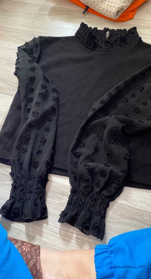 Siyah Puantiyeli Uzun Kollu Kadın Bluz - Görsel 3