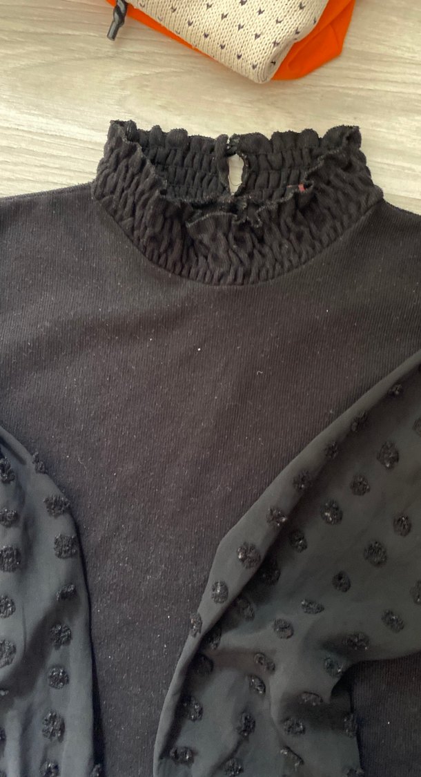 Siyah Puantiyeli Uzun Kollu Kadın Bluz - Görsel 2