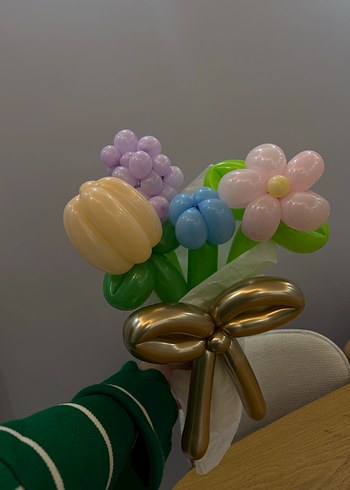 Çiçek ve Fiyonk Tasarımlı Çok Renkli buket - Görsel 2