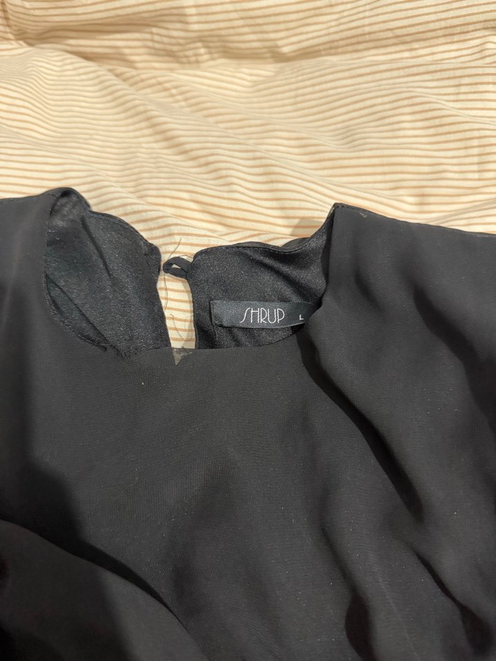 Siyah Fırfırlı Uzun Kadın Elbise - Görsel 2