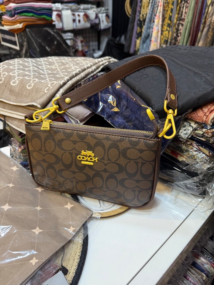 Kahverengi Deri Kadın El Çantası - Görsel 2