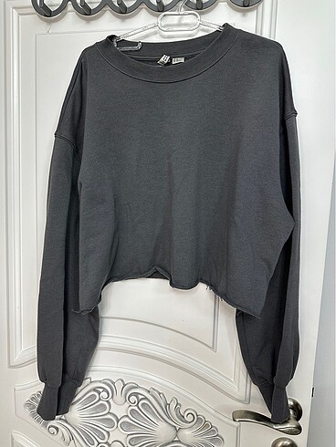 H&M sweatshirt kısa üst