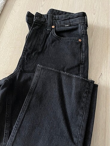 Kot mom jean