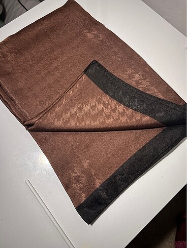 monogram Kahve şal- Hint ipek marka