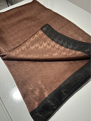 İpekevi monogram Kahve şal- Hint ipek marka