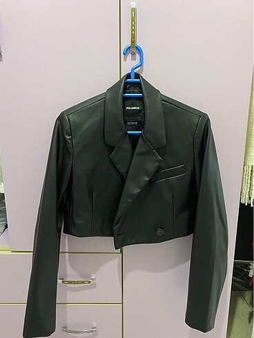 Pull and Bear Pull and Bear Suni Deri Crop Blazer