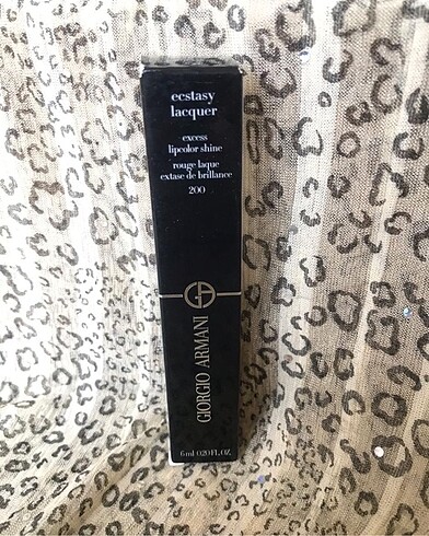 Beden Giorgio Armani Ecstasy Lacquer 200 night berry lip gloss