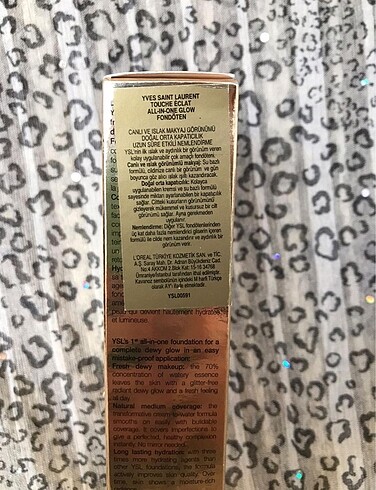 Beden YSL touche eclat all in one glow b40 fondöten