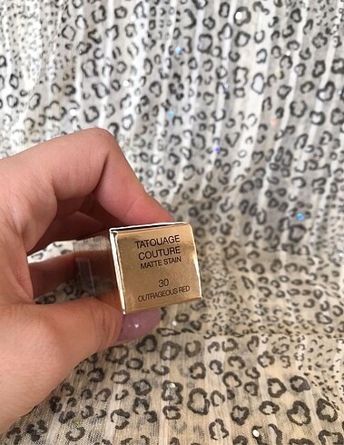  Beden bordo Renk YSL tatouage couture matte stain 30 mat likit ruj