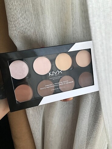 NYX Nyx highlighter ve kontür paleti