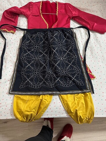 5 Yaş Beden kırmızı Renk Folklor kıyafeti