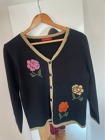 nakisli hirka