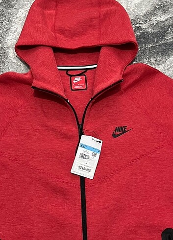 m Beden kırmızı Renk Orjinal Nike Tech flecee Red
