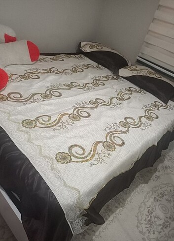 Beden Çeyizlik yatak örtüsü takimi