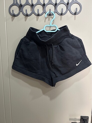 Nike şort