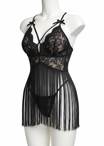 Penti İnce Askılı Siyah Nakışlı Gotik Gecelik