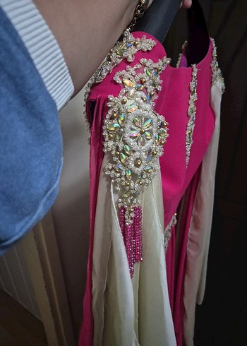 Uzun Kollu Pembe Drapeli Abiye Elbise kaftan - Görsel 3