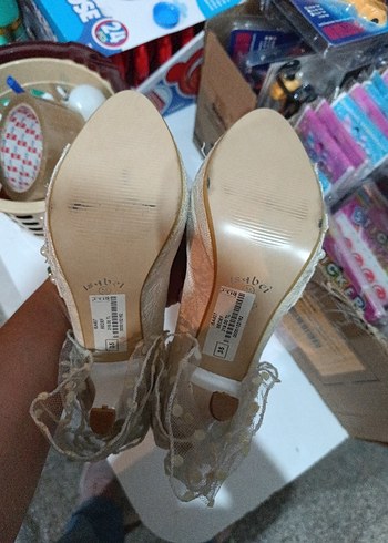 Dantel İşlemeli Beyaz Vintage Yüksek Topuklu Gelin Ayakkabısı - Görsel 7