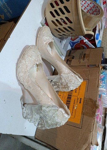Dantel İşlemeli Beyaz Vintage Topuklu Gelin Ayakkabısı - Görsel 2