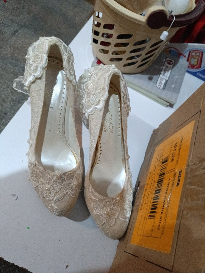 Dantel İşlemeli Beyaz Vintage Topuklu Gelin Ayakkabısı - Görsel 3