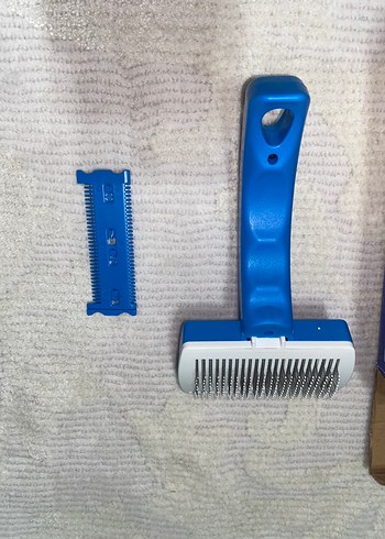 PetZoom Kendini Temizleyen Tüy Fırçası - Görsel 3