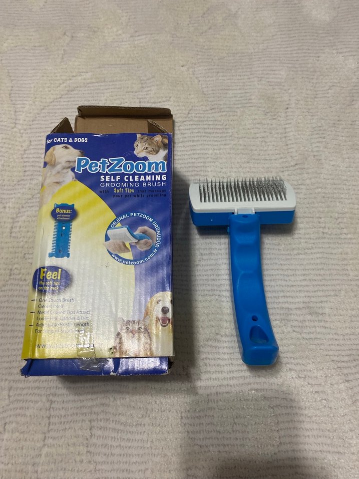 PetZoom Kendini Temizleyen Tüy Fırçası - Görsel 2